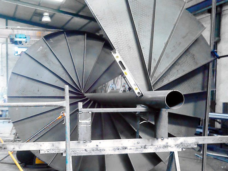 Fabricación y montaje de estructuras metálicas con Jamirsa