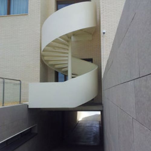 Escaleras metálicas en Madrid y Toledo2